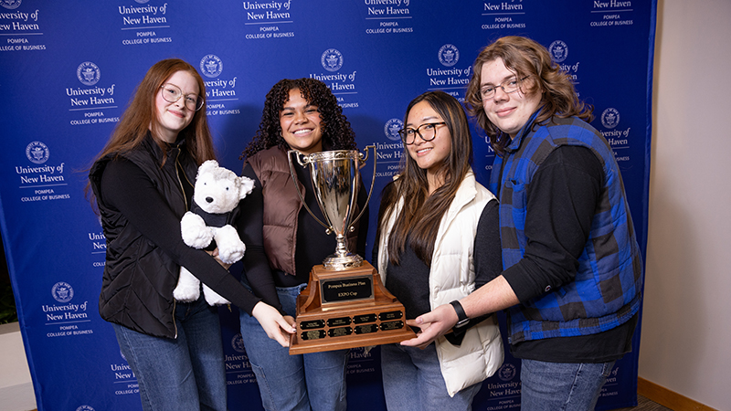 Pets on Wheels (POW), winning team of the Pompea Cup 2025