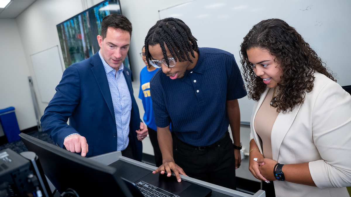 Prof. Heudorfer with students