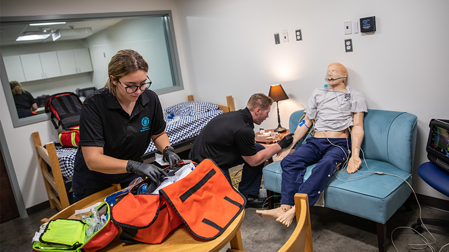 Paramedicine students working at One Care Lane