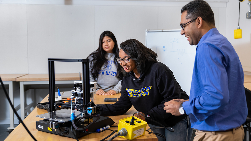 Students working in makerspace