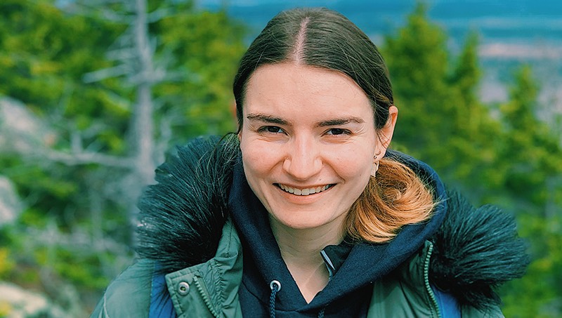 Anna DiNino ’23 hiking in Maine.